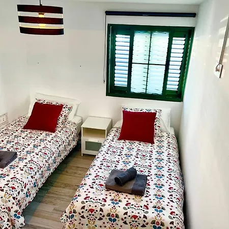 42 Puerto Del Carmen Star * تياس